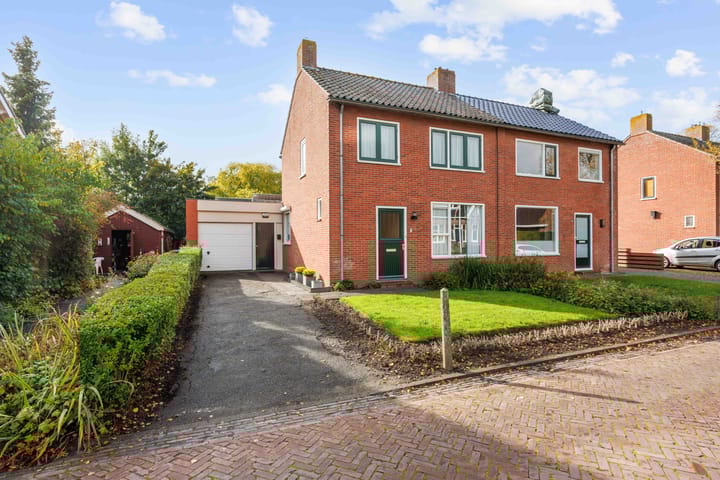 Plantsoenstraat 7 in Eenrum
