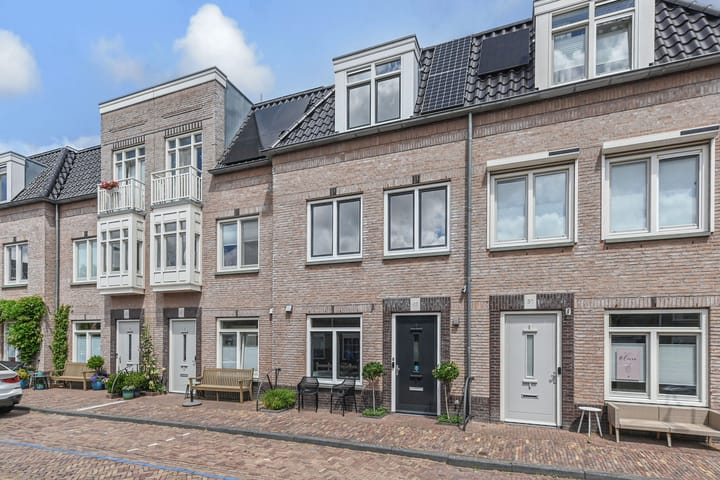 Plaspoelstraat 49 in Leidschendam foto