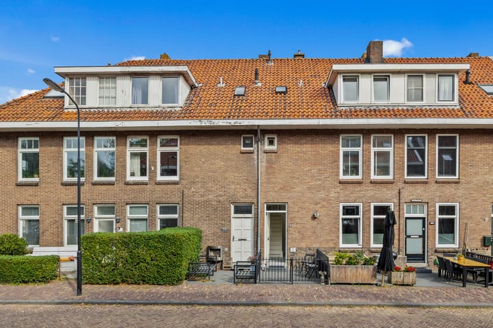 Plaspoelstraat 5 in Leidschendam