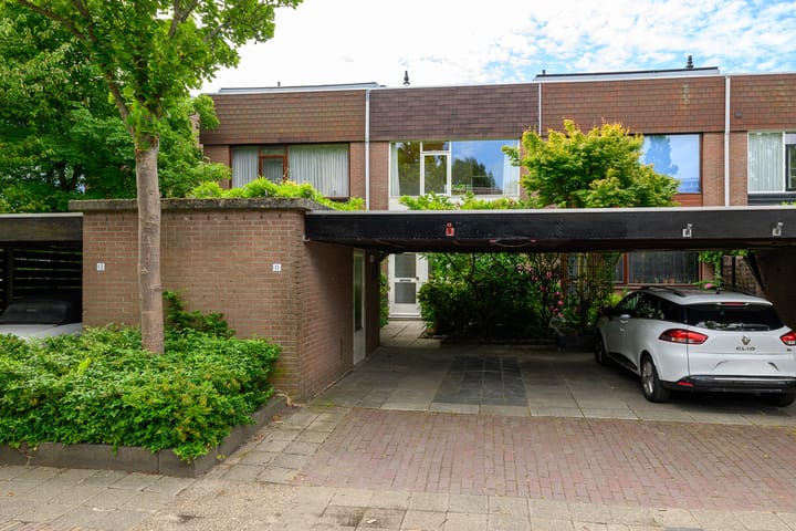 Plataan 11 in Naaldwijk