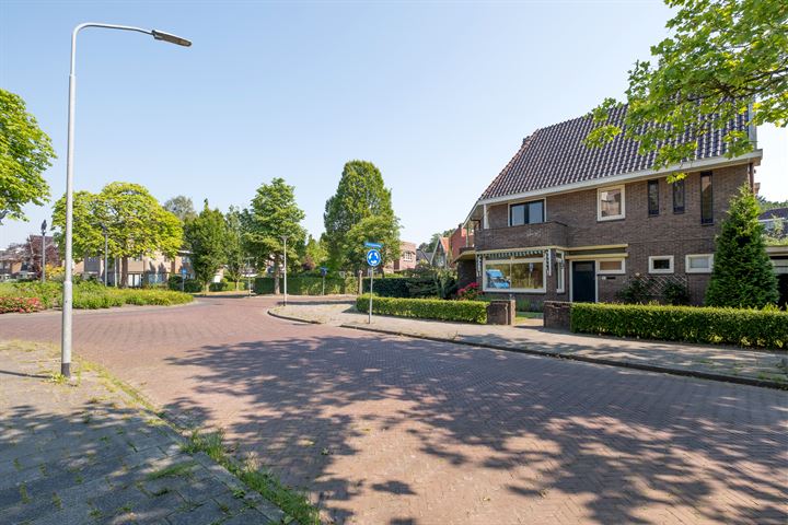 Plataanweg 1 in Assen