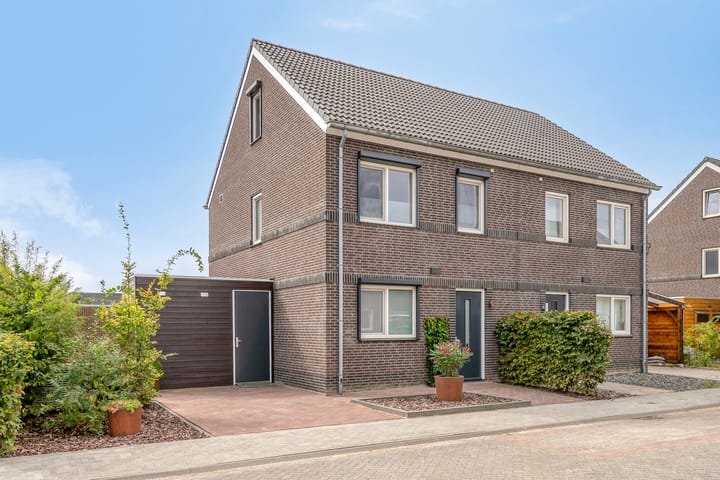 Photo of property Platanenlaan 8, Sint Odiliënberg