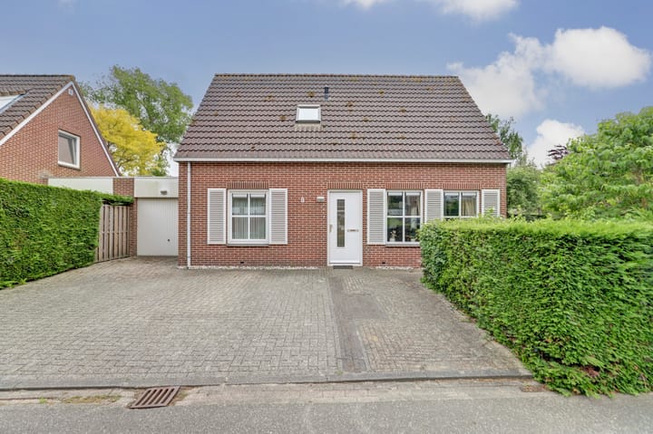 Photo of property Platboslaan 16, Burgh-Haamstede