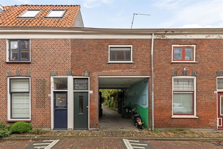 Plateelstraat 23 in Delft