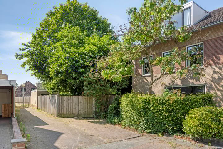 Platteelstraat 1 in Veldhoven foto