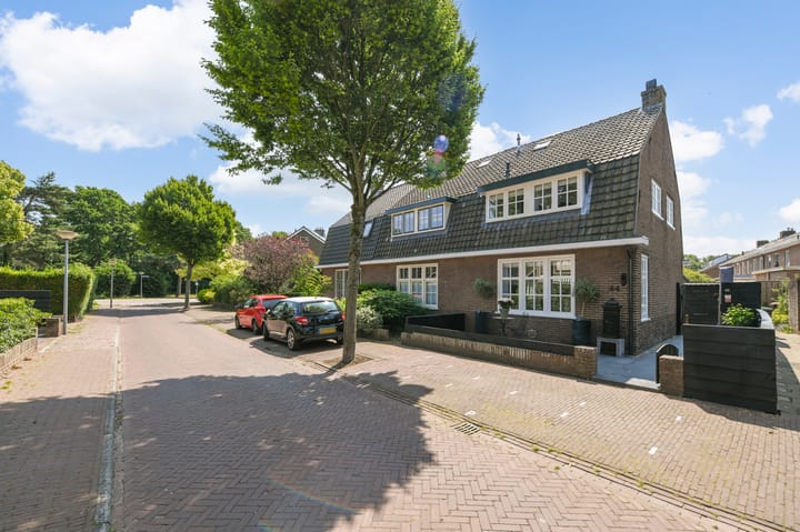Plaveenseweg 44 in Huizen