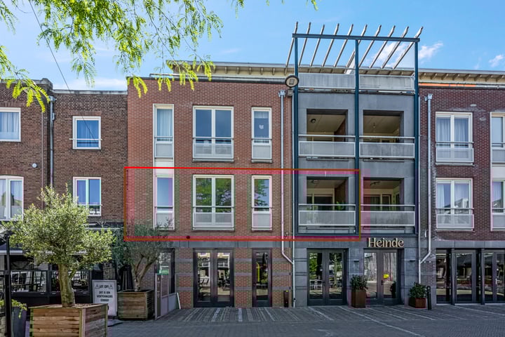 Plein 38-12 in Tiel