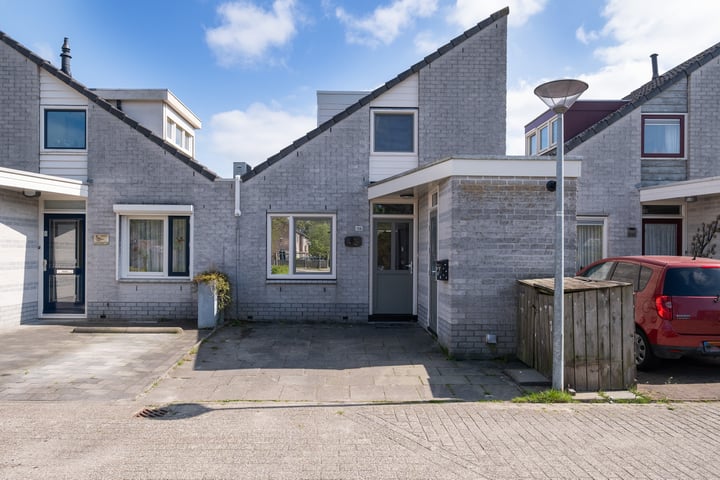 Plevier 104 in Hoorn