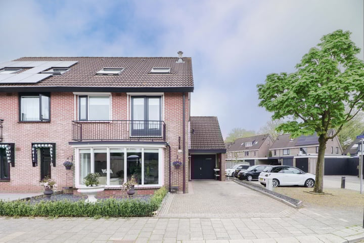Plevier 135 in Bunschoten-Spakenburg