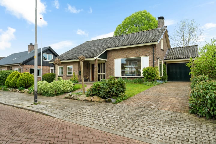 Photo of property Plevierstraat 6, Delden