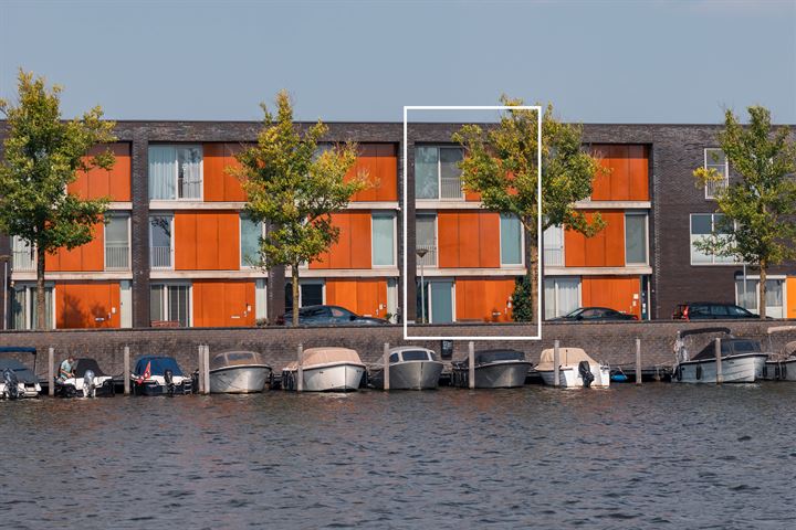 Ploeganker 33 in Almere