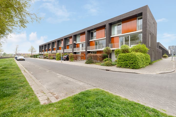 Ploeganker 55 in Almere