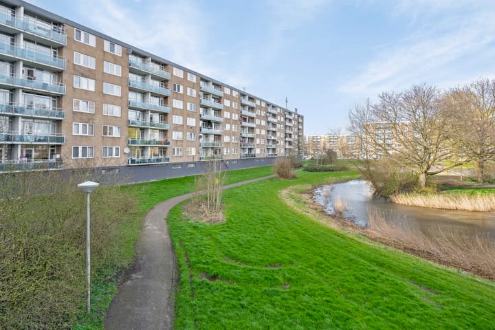 Plutostraat 160 in Alphen aan den Rijn