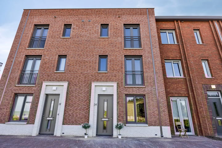 Photo of property Poelen-Hendrikspad 34, Lent