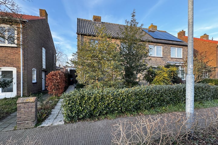 Photo of property Poelendaeleweg 14, Middelburg