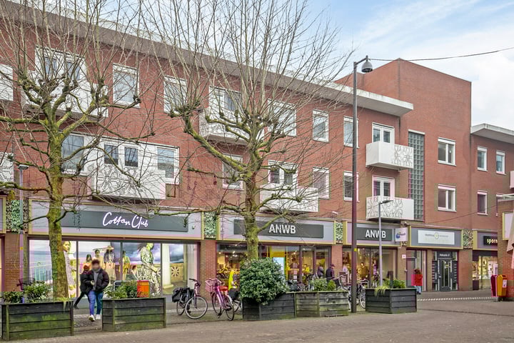 Polderplein 133 in Hoofddorp