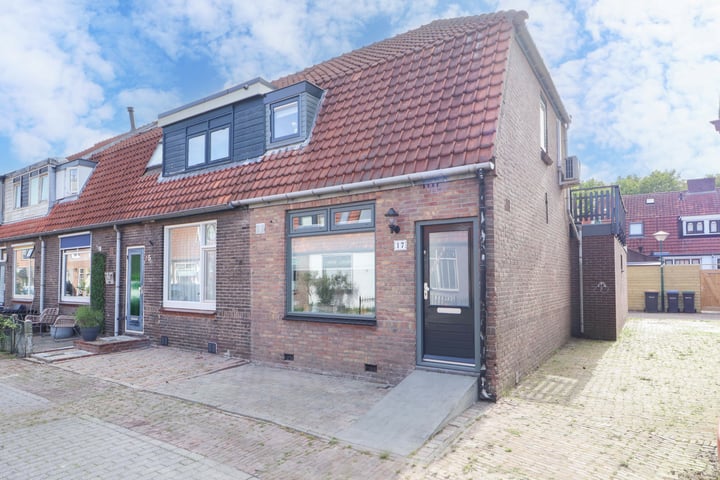 Polstraat 17 in Bunschoten-Spakenburg foto