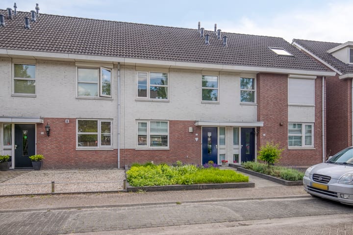 Pompenmaker 34 in Oost West en Middelbeers