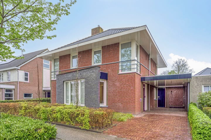 Pompenmaker 51 in Oost West en Middelbeers