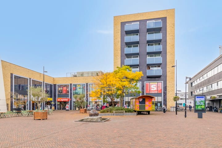 Poolcirkelstraat 18 in Almere Foto