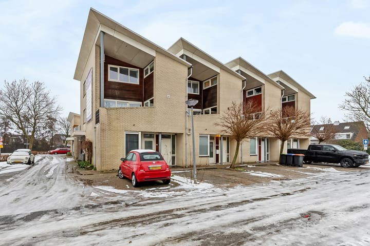 Poolzeestraat 15 in Lelystad