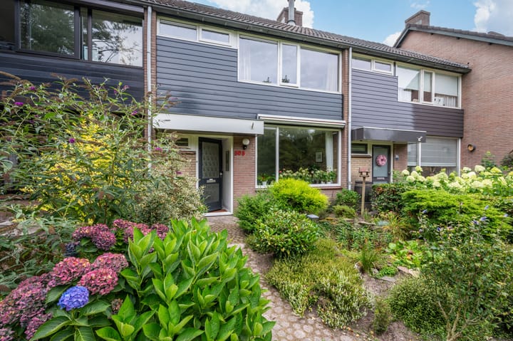 Poortersveld 808, Apeldoorn Photo of property Poortersveld 808, Apeldoorn