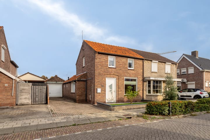 Poppestraat 56 in St. Willebrord
