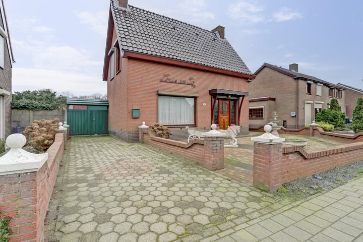 Photo of property Poppestraat 90, St. Willebrord