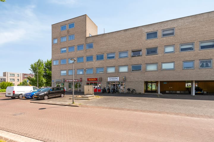 Poseidonsingel 24 in Almere photo