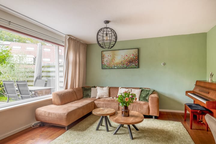 Photo of property Postduivenveld 3, Zoetermeer