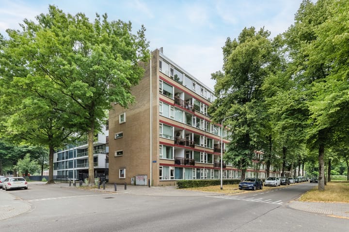 Postelse Hoeflaan 101 in Tilburg