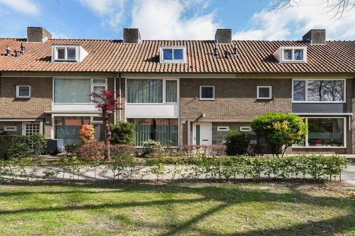 Photo of property Postelse Hoeflaan 112, Tilburg