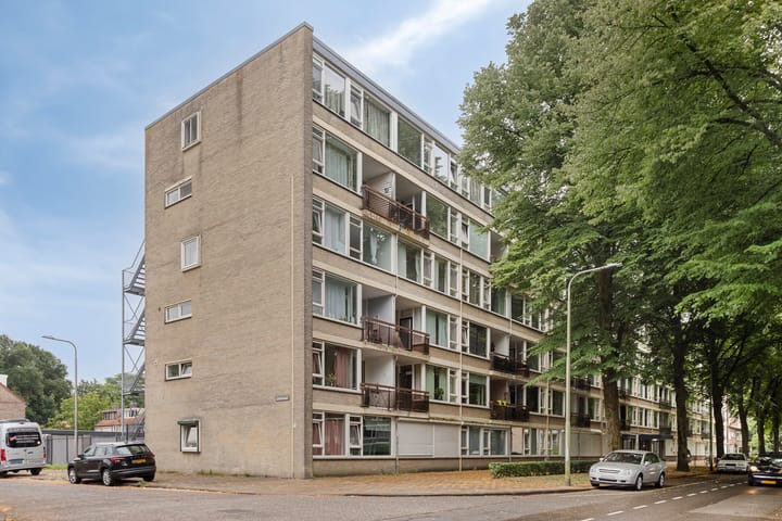 Postelse Hoeflaan 20b in Tilburg foto