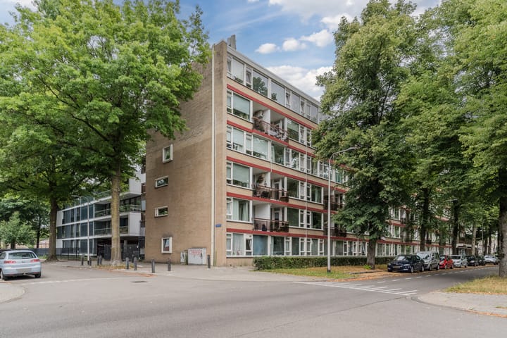 Postelse Hoeflaan 77 in Tilburg