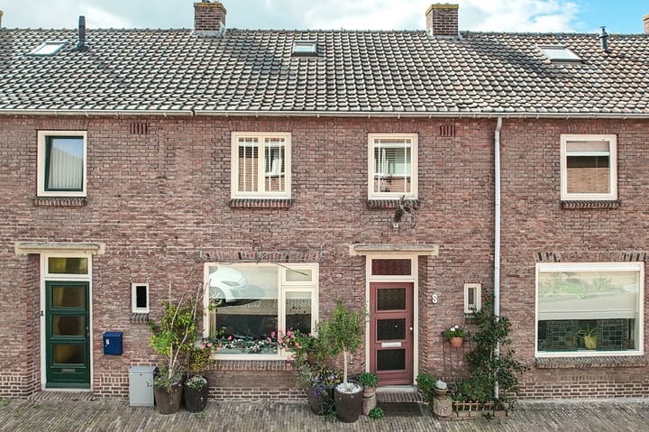 Poternestraat 8 in Geertruidenberg