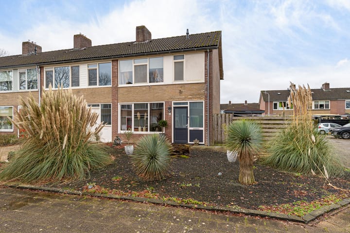 Potgieterstraat 2 in Steenwijk