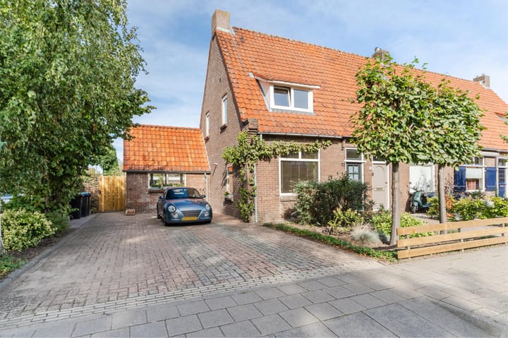 Pr Julianastraat 72 in Zaltbommel foto