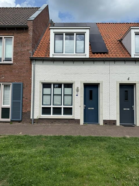 Pr van Oranjestraat 9 in Zaltbommel