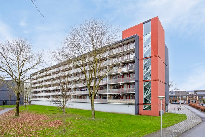 Preludeweg 498 in Alphen aan den Rijn