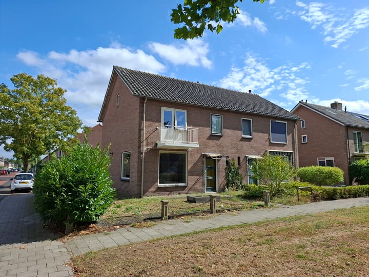 President Kennedystraat 12 in Steenwijk