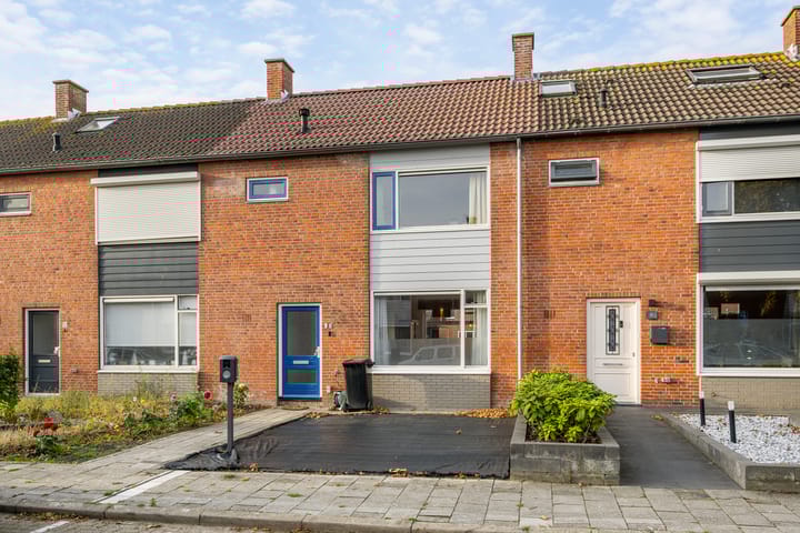 Photo of property President Kennedystraat 13, Sint-Maartensdijk
