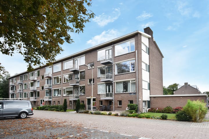 Prins Alexanderstraat 2 in Waddinxveen