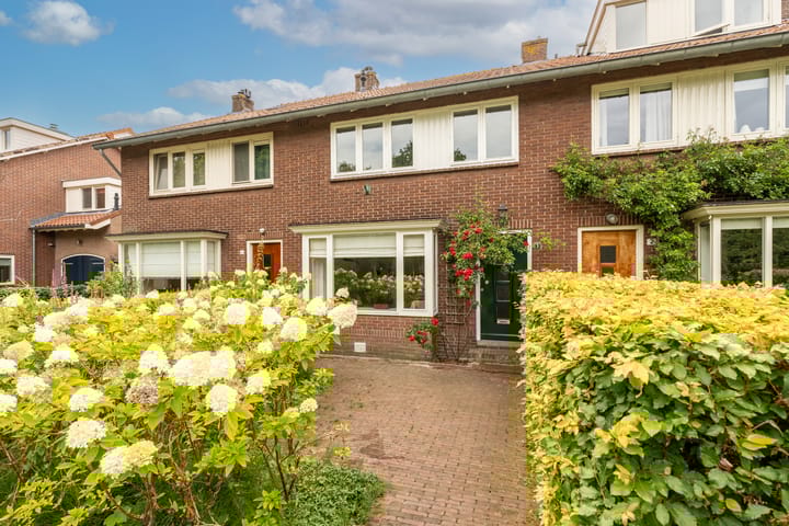 Prins Bernhardlaan 3 in Ouderkerk aan de Amstel
