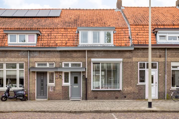 Prins Bernhardlaan 37 in Bergen op Zoom