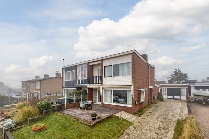 Prins Bernhardstraat 22 in Egmond aan Zee