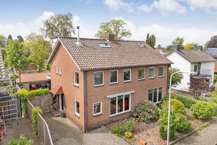 Prins Bernhardstraat 25 in Heino