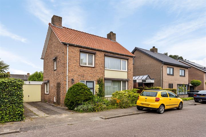 Prins Bernhardstraat 5 in Nispen