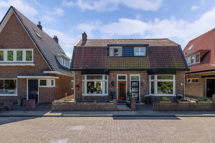 Photo of property Prins Bernhardstraat 72, Steenwijk