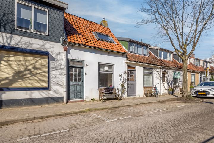 Prins Bernhardstraat 8 in Oud-Beijerland