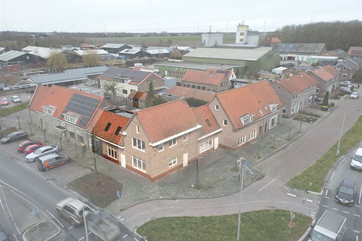 Prins Bernhardweg 2 in Slootdorp